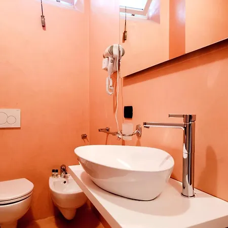 Blue Loft - The House Of Travelers Apartment Como