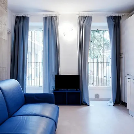 Apartment Blue Loft - The House Of Travelers Como