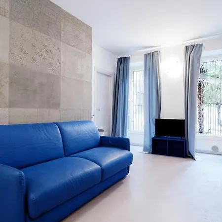 Blue Loft - The House Of Travelers Como