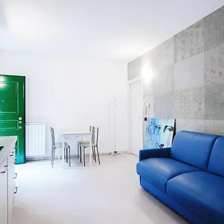 Blue Loft - The House Of Travelers